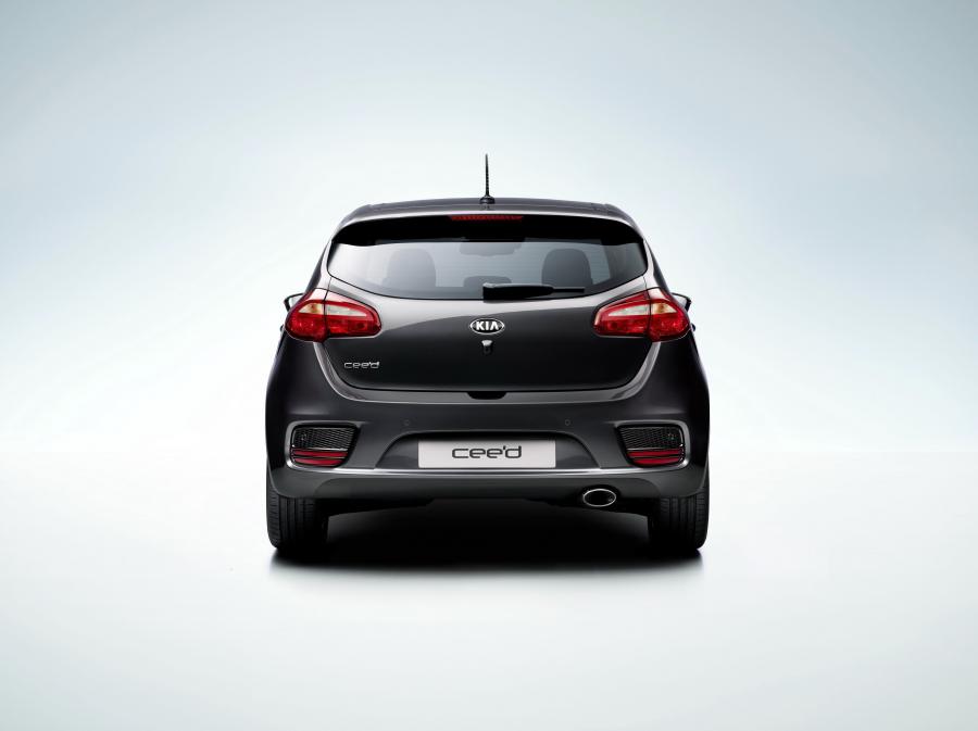  Kia ceed 2015 года  (фото 4 из 4)